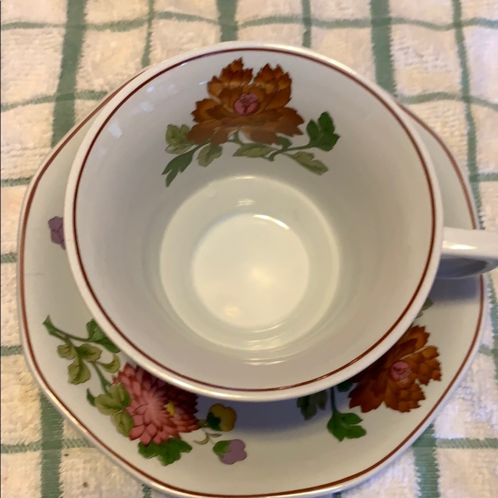Wedgwood tea cups with saucers Kimono pattern - Picture 4 of 4